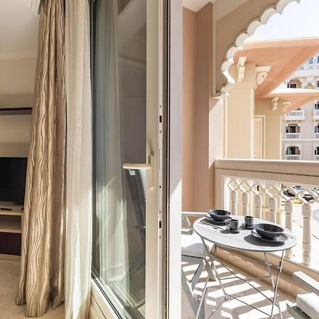 Luxury 1 Bedroom With A Private Beach Taj Granduer Residence At Palm Dubaï Extérieur photo