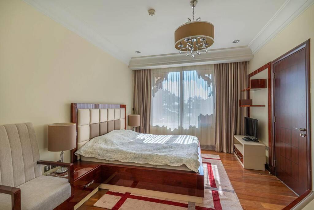 Luxury 1 Bedroom With A Private Beach Taj Granduer Residence At Palm Dubaï Extérieur photo