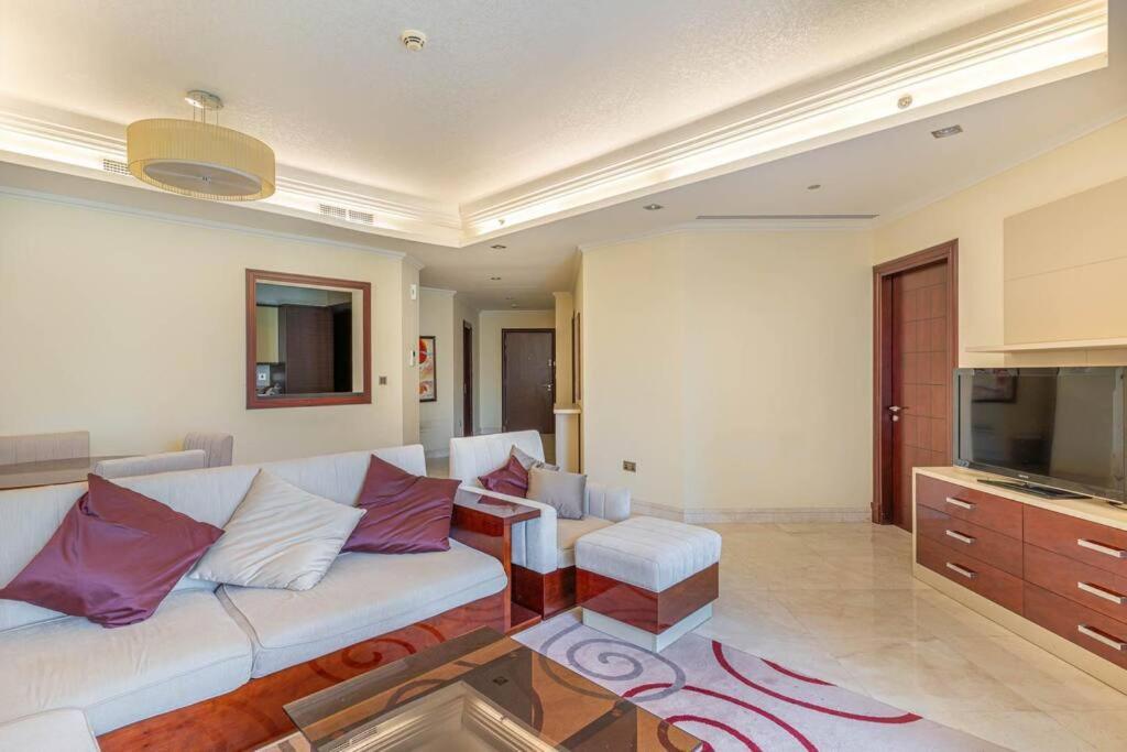 Luxury 1 Bedroom With A Private Beach Taj Granduer Residence At Palm Dubaï Extérieur photo