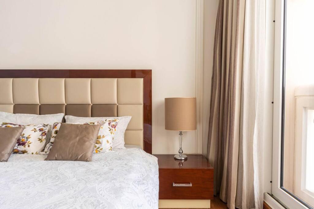 Luxury 1 Bedroom With A Private Beach Taj Granduer Residence At Palm Dubaï Extérieur photo